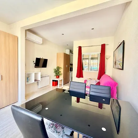 La Siesta Loix Apartment *